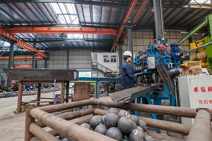 临安螺栓球基准孔加工